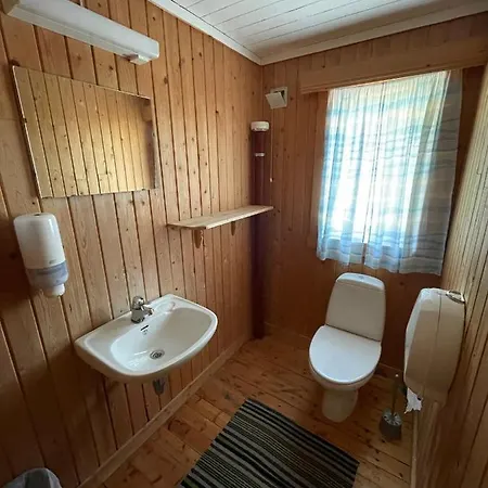 Lofoten A Hi אכסניה *